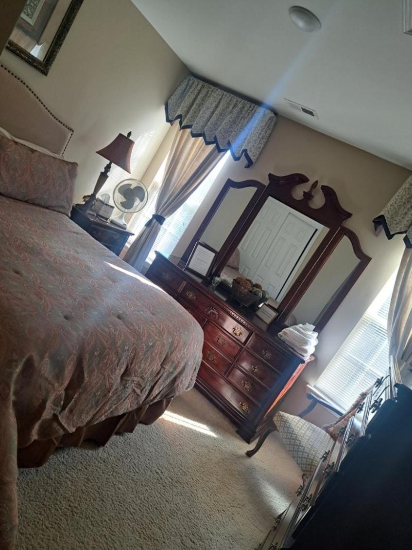 Chiky Sanctuary Apartment Raleigh Exterior photo